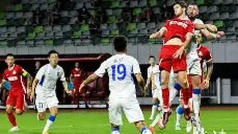 曼城以3-1胜出挺进半决赛 英格兰对决：曼联对阵曼城